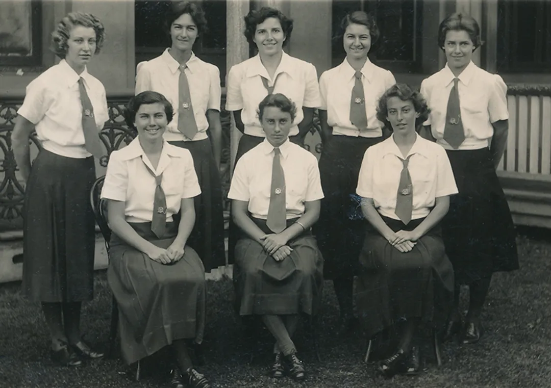 1950-prefects_b-payne-back-row-far-right