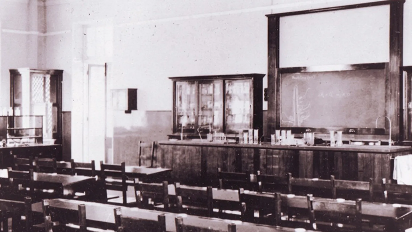 interior-of-the-science-laboratory-1933